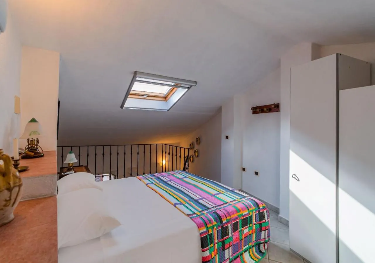 Murphy Holiday Home - Casa Papini La Maddalena  Apartment